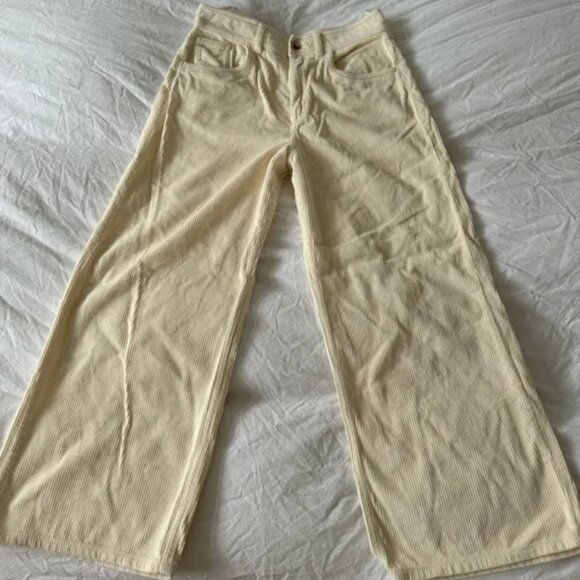 Sezane Le Crop in Ecru Corduroy - Picture 2 of 2